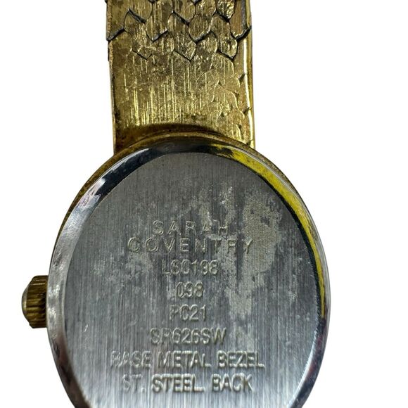 Sarah Coventry Quartz Womans Gold Tone Japan Movement Wrist Watch Needs Battery - Picture 9 of 9